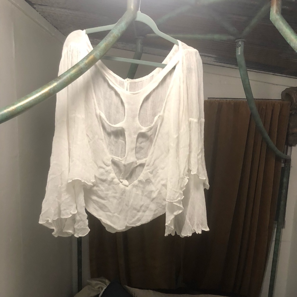 Super light flowy white top